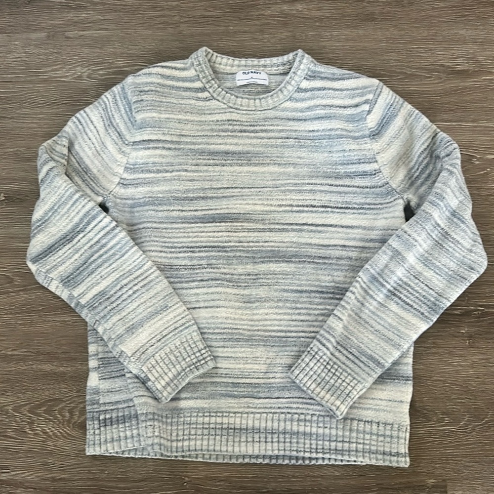 Old Navy sweater size medium